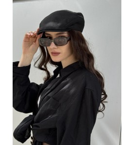 Black Flat Cap – Minimal...